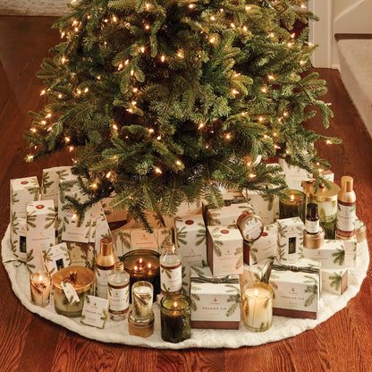 Thymes Frasier Fir Candle - Molded Green Glass Jar with Pine Needle Design - Winter Candle Gifts for Women & Men - Fresh Home Fragrance - Notes of Crisp Siberian Fir, Cedarwood & Sandalwood (6.5 oz)