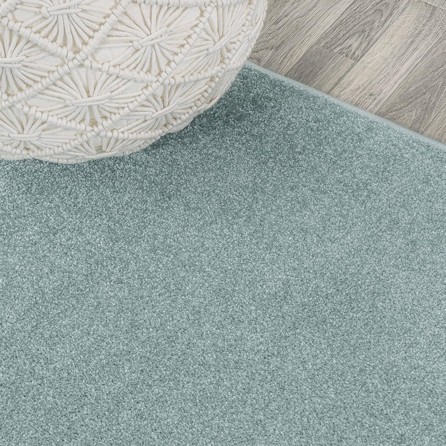 4' (SEU100S-4R) JONATHAN Y Haze Solid Low-Pile Aqua Blue Round Indoor Area Rug, Coastal,Bohemian,Minimalist,Classic