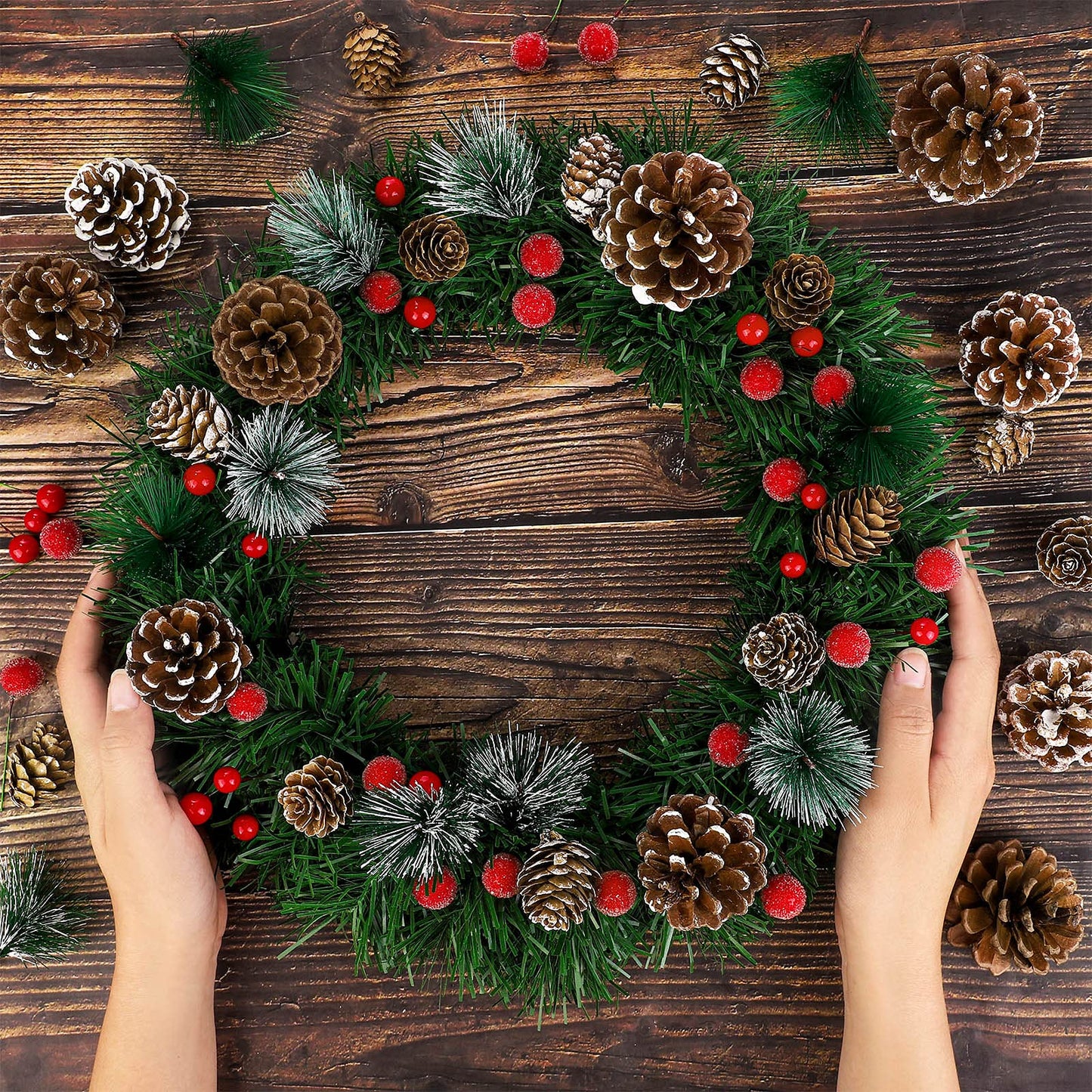 Fovths 232 Pieces Christmas Wreath Making Decoration Artificial Pine Cone Berry Set Pine Natural Pinecones Branches for Xmas Tree Ornament Home Fall Winter Christmas Party DIY