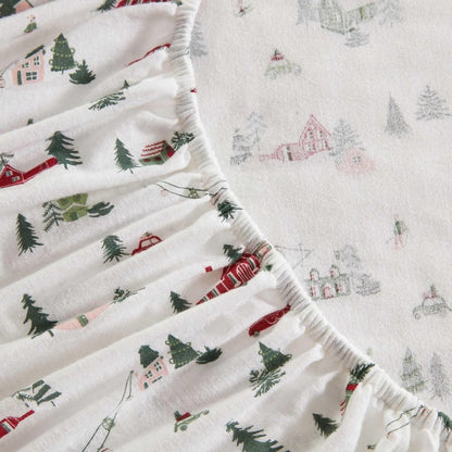 Martha Stewart - Flannel Sheets King Size, Anti-Pilling & Wrinkle Resistant Cotton, Touchably Soft for All-Season Comfort - Bed Sheets with Matching Pillowcases & Fitted Sheet (Ski Village Green)