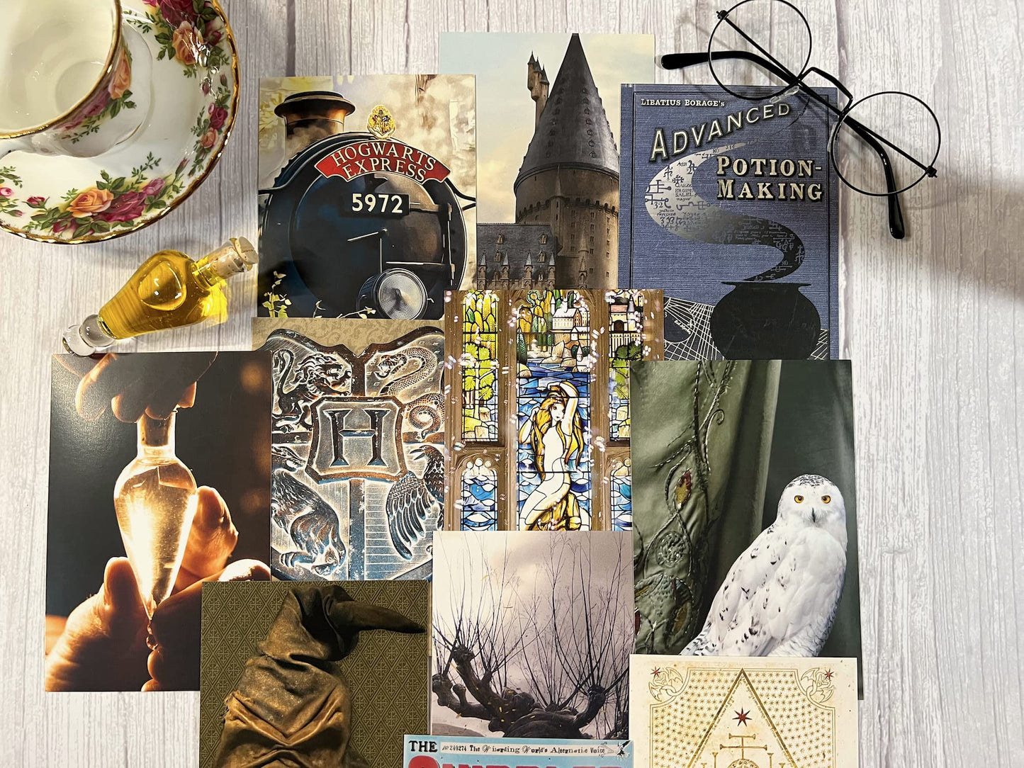 CON*QUEST Conquest Journals Harry Potter Hogwarts Wall Collage, Set of 50 Official Wizarding World Prints, 4"x6", Printed on Quality Card Stock, Matte Finish