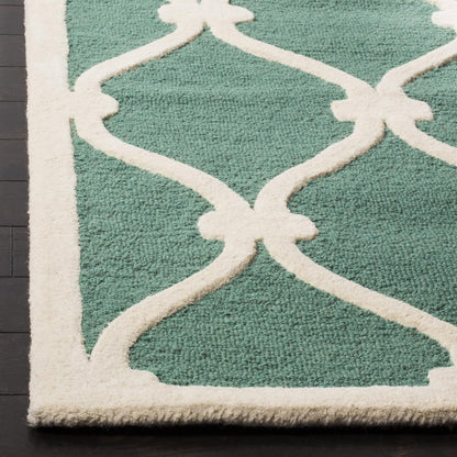 SAFAVIEH Cambridge Collection Accent Rug, 2' x 3', Teal & Ivory, Handmade Moroccan Wool