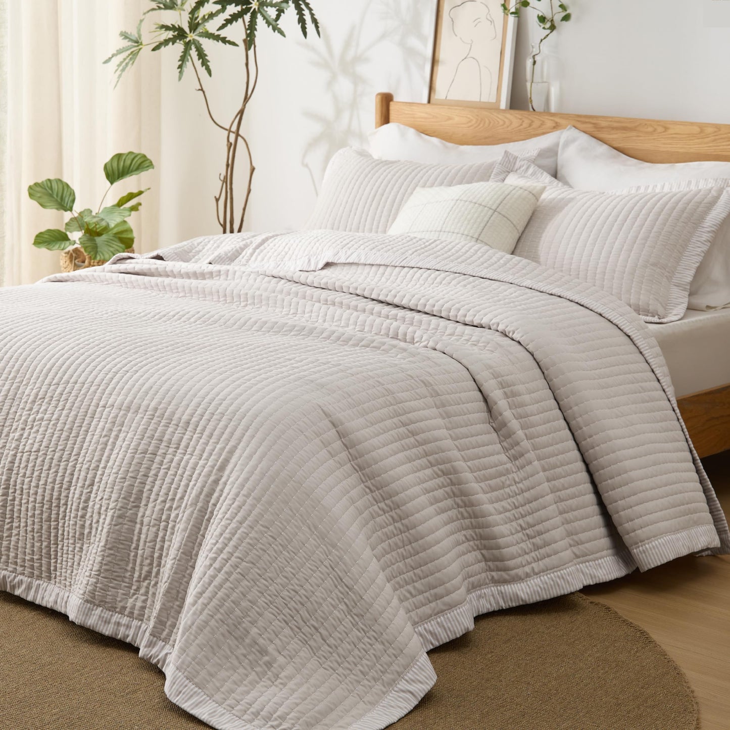 Bedsure Quilts Queen Size - Queen Quilt Bedding Set Bedspread Coverlet Comforter, Lightweight Corduroy Pattern Bedspread, 3-Piece Set with 90"x96" Coverlet & 2 Pillow Shams, All-Season Soft Microfiber