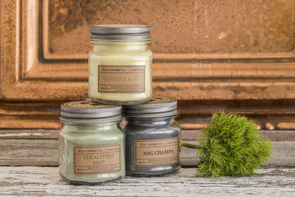 ECO CANDLE CO. Mason Jar Candle, Caramel Rum Cake, 8 oz. - Scents of Caramel, Rum, Maple, Almond, Pear, & Vanilla - 100% Soy Wax, No Lead, Kraft Label & Antiqued Pewter Lid, Hand Made