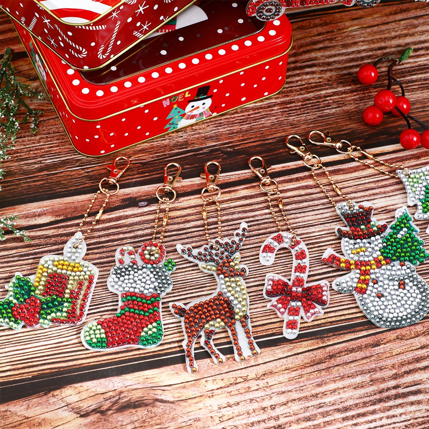Garneck 12Pcs Christmas Diamond Art Ornaments Double Sided Xmas Diamond Art Painting Keychain Snowman Bell Santa Claus Diamond Kits for Xmas DIY Crafts Hanging Ornaments Home Decor