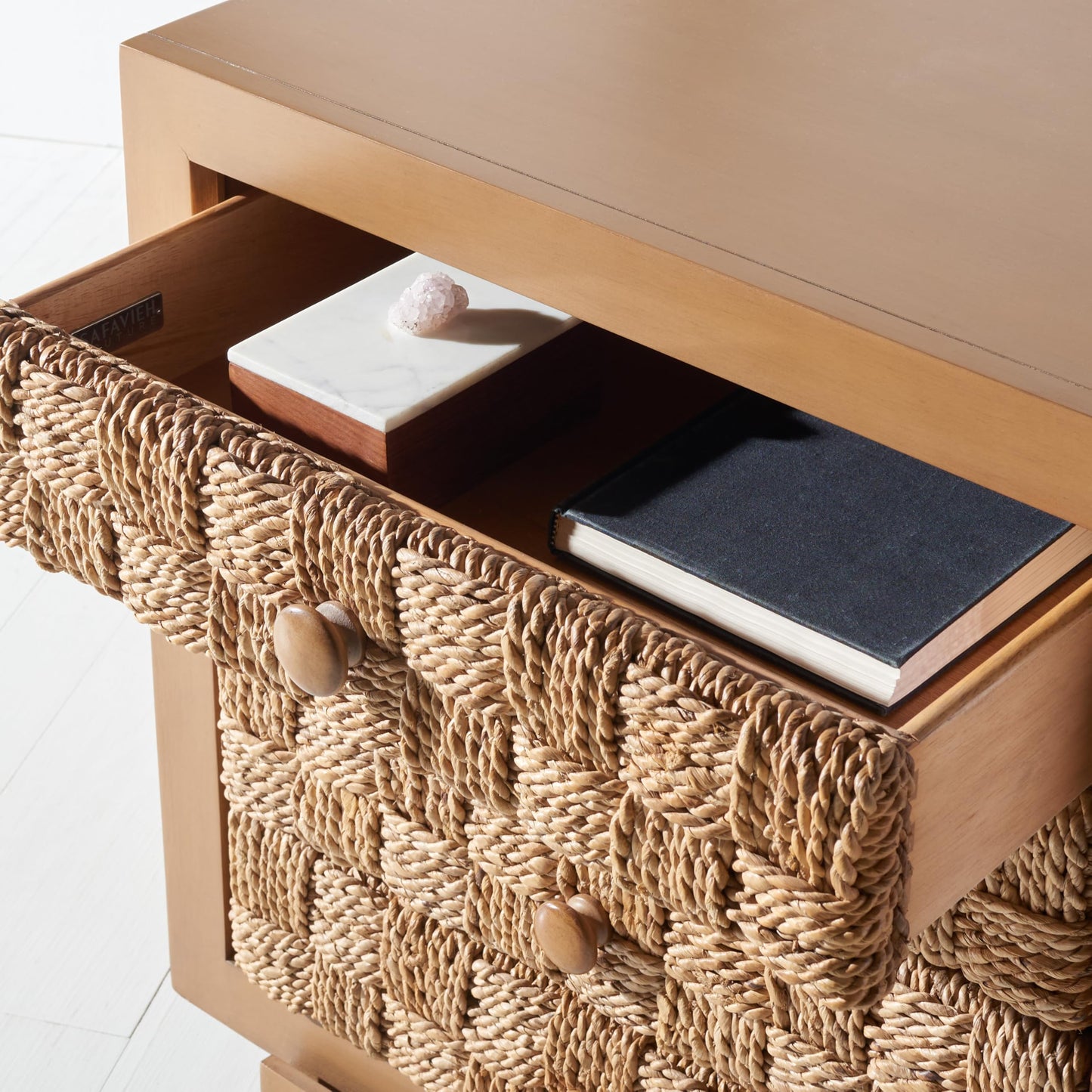 SAFAVIEH Couture Collection Rosario Natural/Dark Brown Woven 4-Drawer Accent Table Nightstand (Fully Assembled)