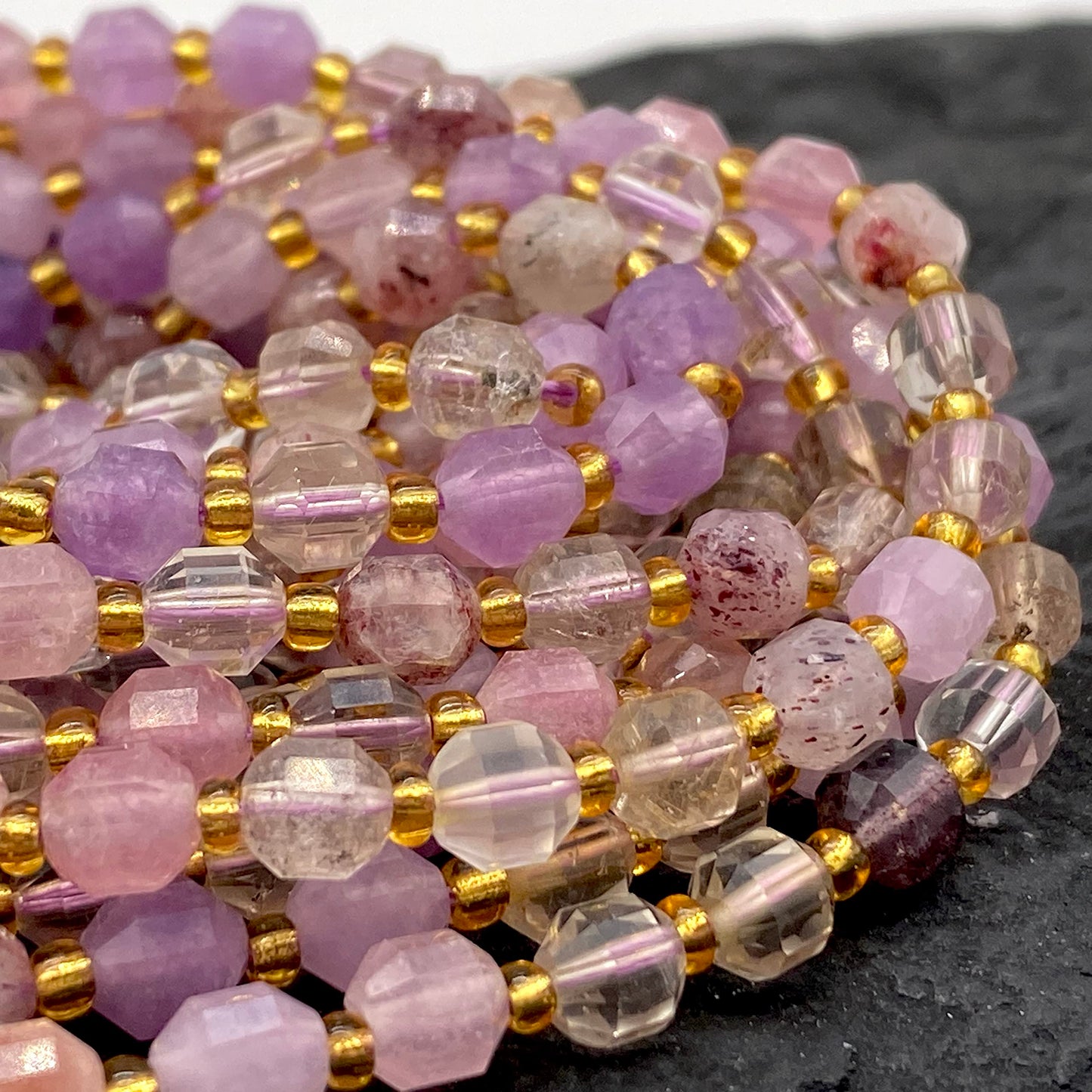 ABCGEMS Brazilian Lavender Rainbow Quartz Beads (Enhanced Prism Shape that Amplifies The Energy - Allows Energy to be Dispersed in All Direction) Diamond-Cut Energy-Prism Tiny 6mm