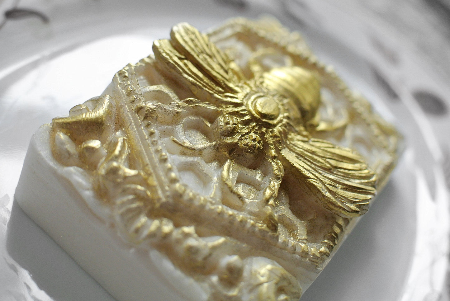 Honey BEE Silicone Mold for SOAP Making Plaster Wax Resin Clay Cake