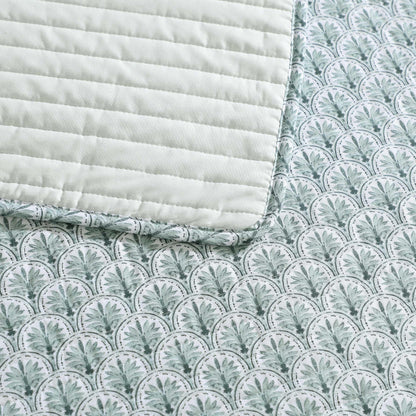 Tommy Bahama - Full/Queen Quilt Set, Super Soft Cotton Bedding with Matching Sham(s), Super Soft, Oeko-Tex Certified (Coastal Batik Green, Full/Queen)