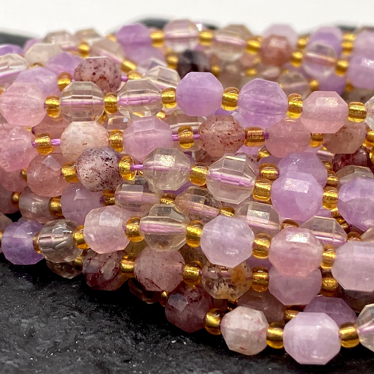 ABCGEMS Brazilian Lavender Rainbow Quartz Beads (Enhanced Prism Shape that Amplifies The Energy - Allows Energy to be Dispersed in All Direction) Diamond-Cut Energy-Prism Tiny 6mm