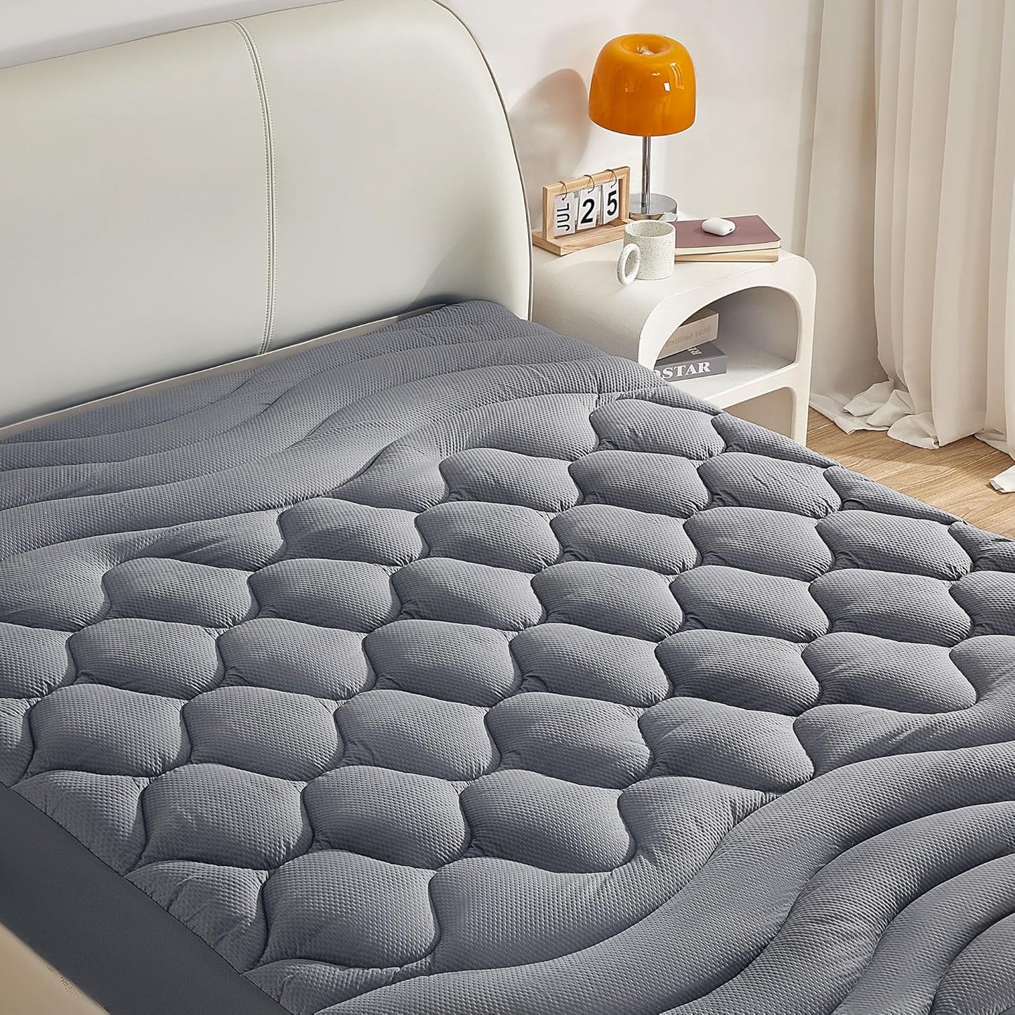 Soft Cooling Quilted Mattress Pad, Fitted Protector with Down Alternative Fill, Deep Pocket, Machine Washable (Grey,