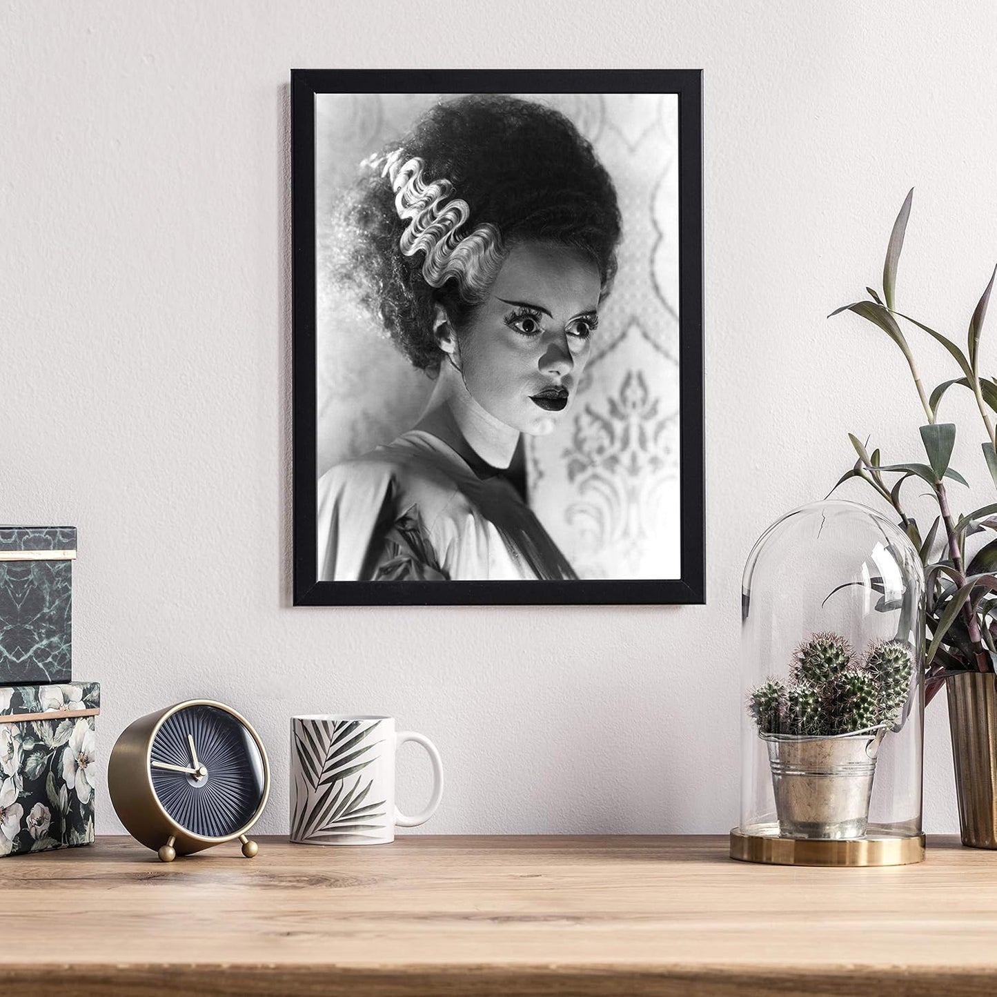 Posterazzi MINEVCMBDBROFEC105H Bride of Frankenstein Elsa Lanchester 1935 Photo Print, 8 x 10