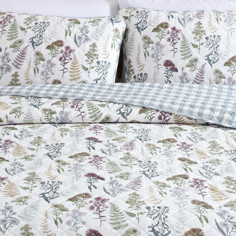 Eddie Bauer - Full/Queen Quilt Set, Reversible Cotton Bedding with Matching Shams, Classic Floral Home Decor with Plaid Reverse (Flower Field Green, Full/Queen)