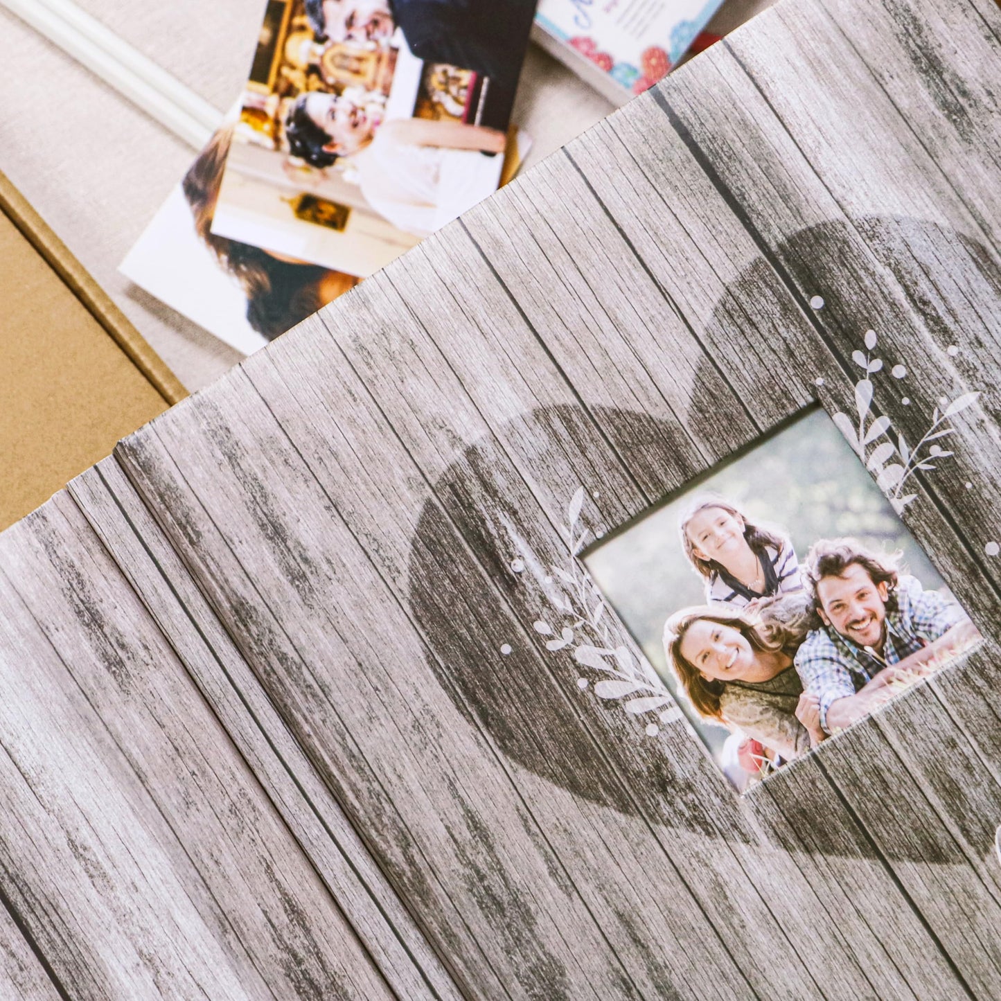 Holoary Self Adhesive Page Scrapbook Photo Album with Metallic Pen for 3x5 4x6 5x7 6x8 8x10 Hand Made DIY 40 pages Albums, Printed Kraft Paper Cover Memory Book (Wood Grain with Window)