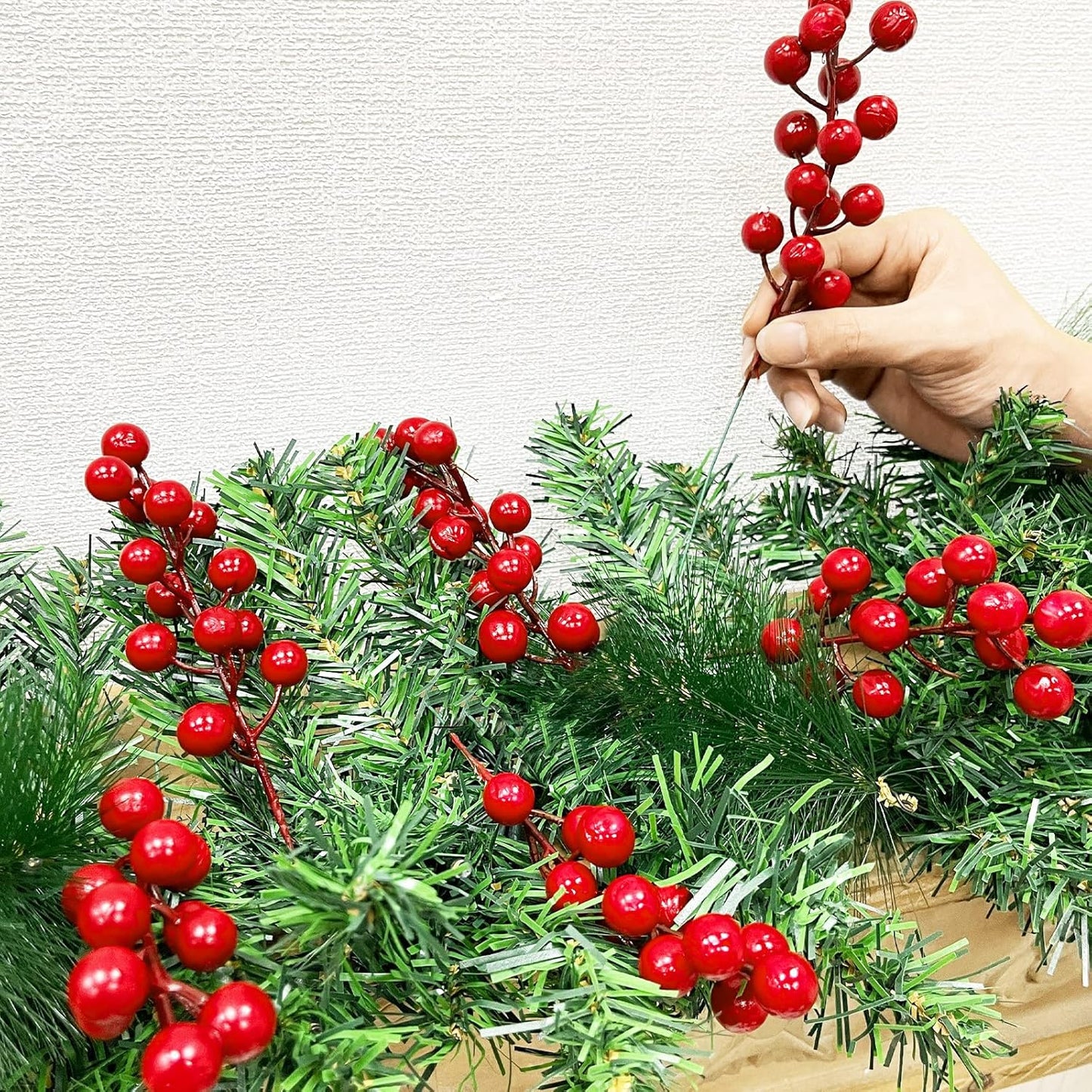25 Pack Red Berry Stems Waterproof Christmas Picks Sprays for Christmas Tree Decorations Holly Berry Artificial Fruit