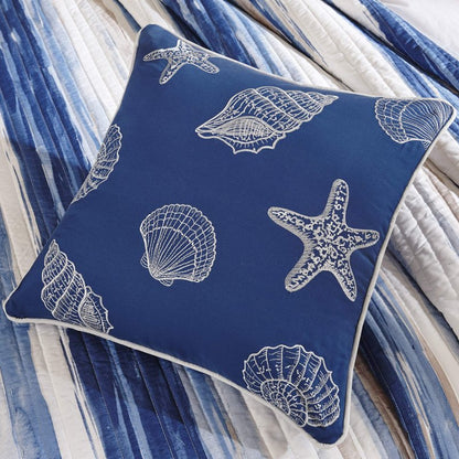 Madison Park Quilt Set Cottage Coastal Design, 6 Piece Set - All Season, Coverlet Bedspread Lightweight Bedding Layer, Shams, Toss Pillows, King/Cal King(104"x94"), Blue/White