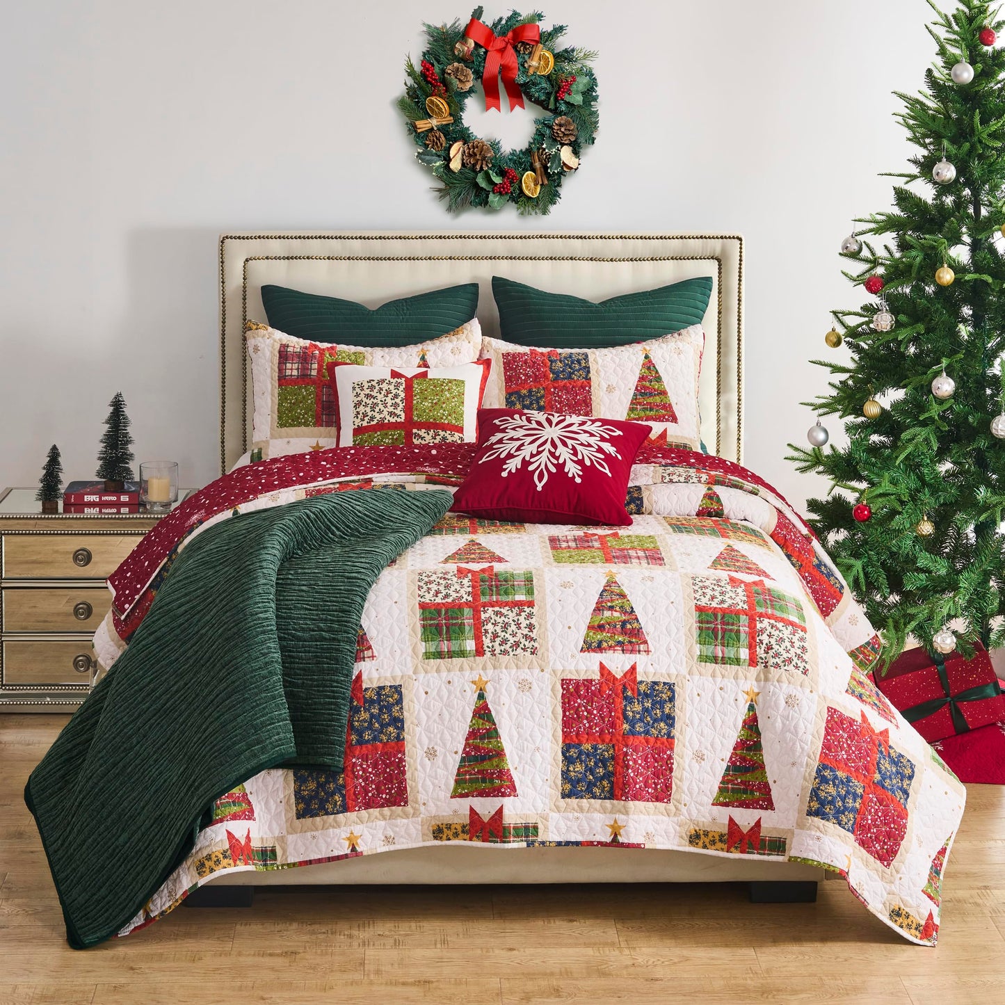 Greenland Home Fashions Deck The Halls Novelty Holiday Quilt Set, 2-Piece Twin/XL