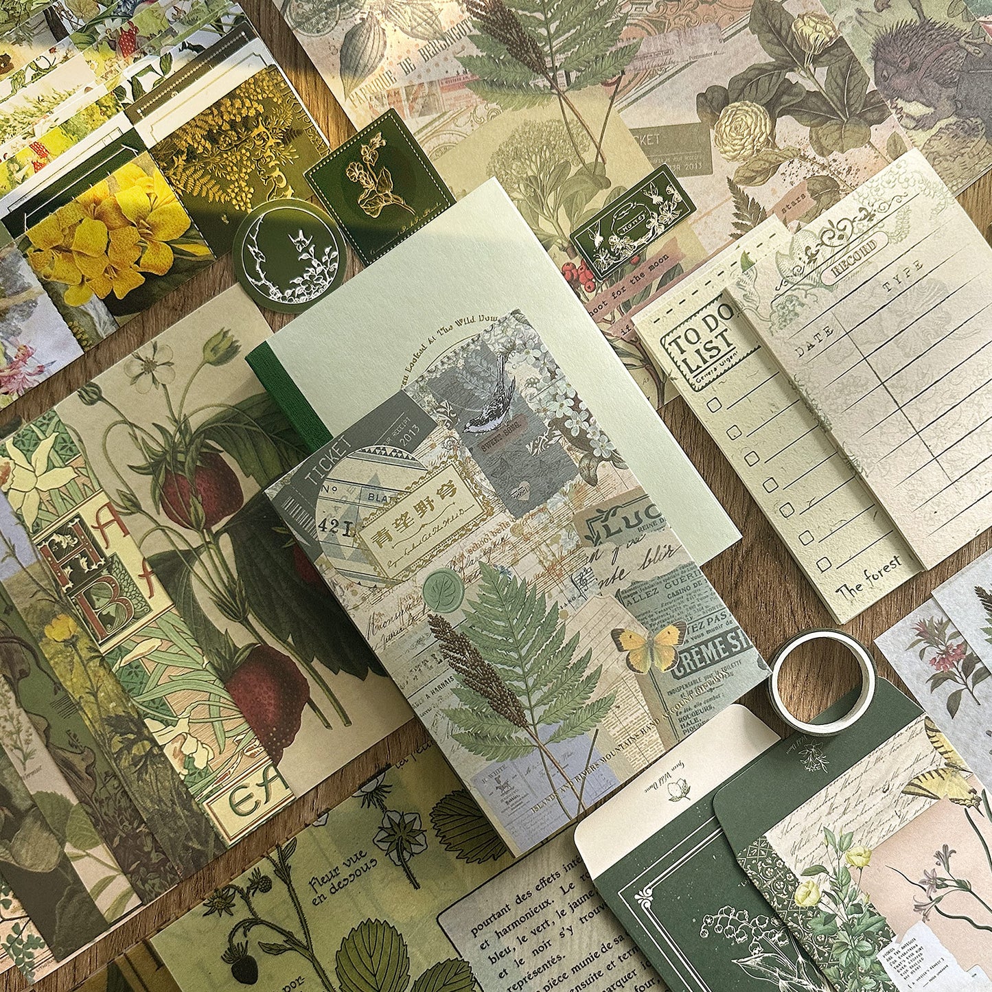 Scrapbooking Supplies Kit, Botanical Aesthetic Vintage Scrapbook Kit for Bullet Junk Journal A6 Grid Notebook Stationary Journaling Supplies Flower DIY Craft Birthday Gifts for Women Kid Teen Girl