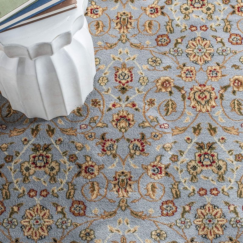 SAFAVIEH Lyndhurst Collection Accent Rug - 2'3" x 4', Light Blue & Ivory, Design, Non-Shedding & Easy Care, Ideal for High Traffic Areas in Entryway, Living Room, Bedroom (LNH312B)