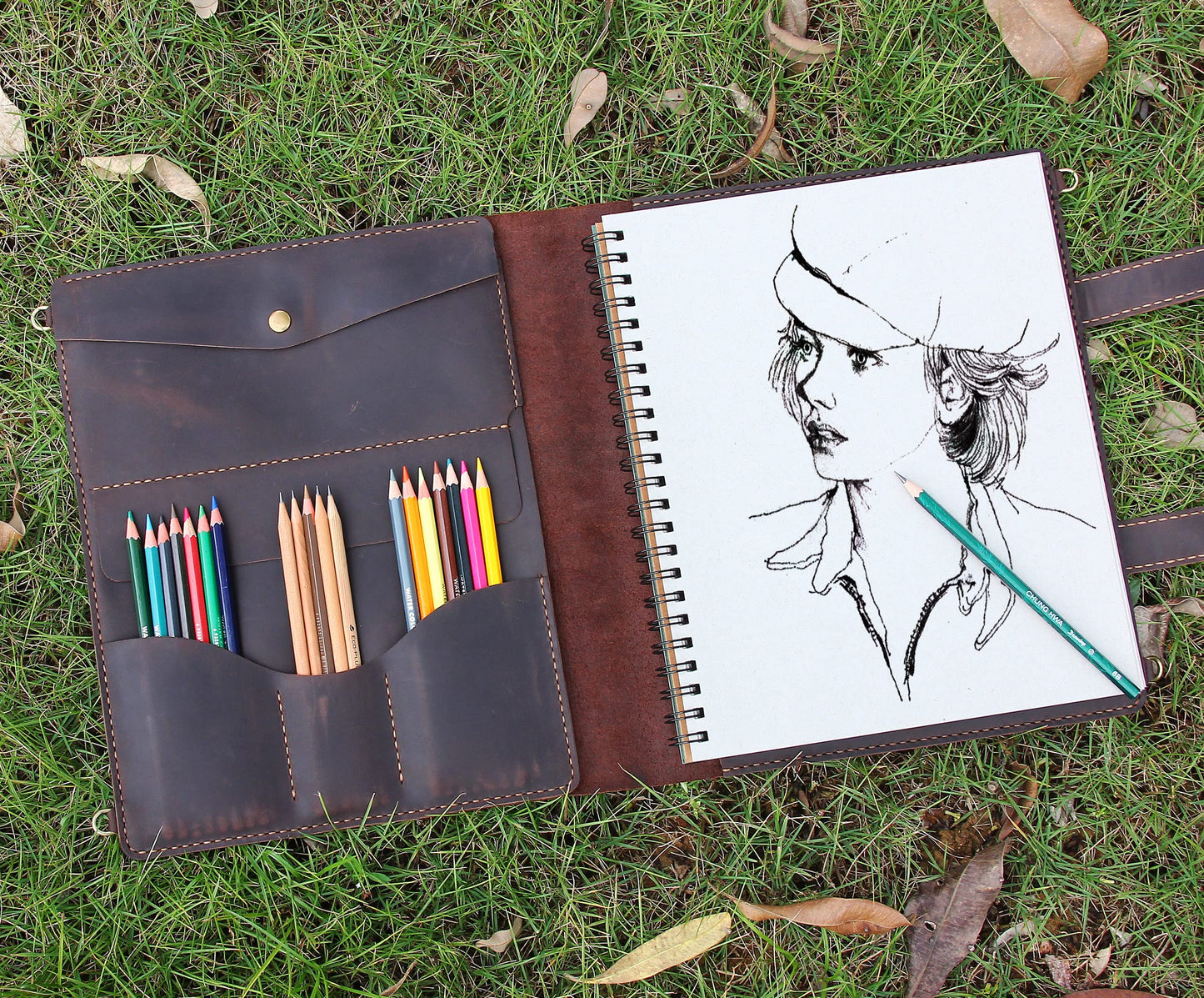 Robrasim Handmade Leather Sketchbook Cover, Artist Sketch Pad Holder for 9"X12" Sketchbook, Drawing Book and Pencil Case, Journal Notebook Portfolio with Shoulder Strap, Artist Gifts, Coffee