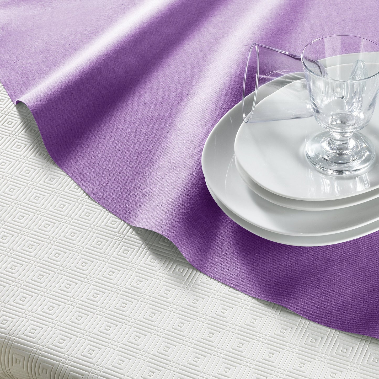Venilia Bulgomme Table Protector White Non-Slip Tablecloth Underlay Shock Absorbing Easy Care Liquid Impermeable PVC Polyester Rectangular 135 x 220 cm 53377
